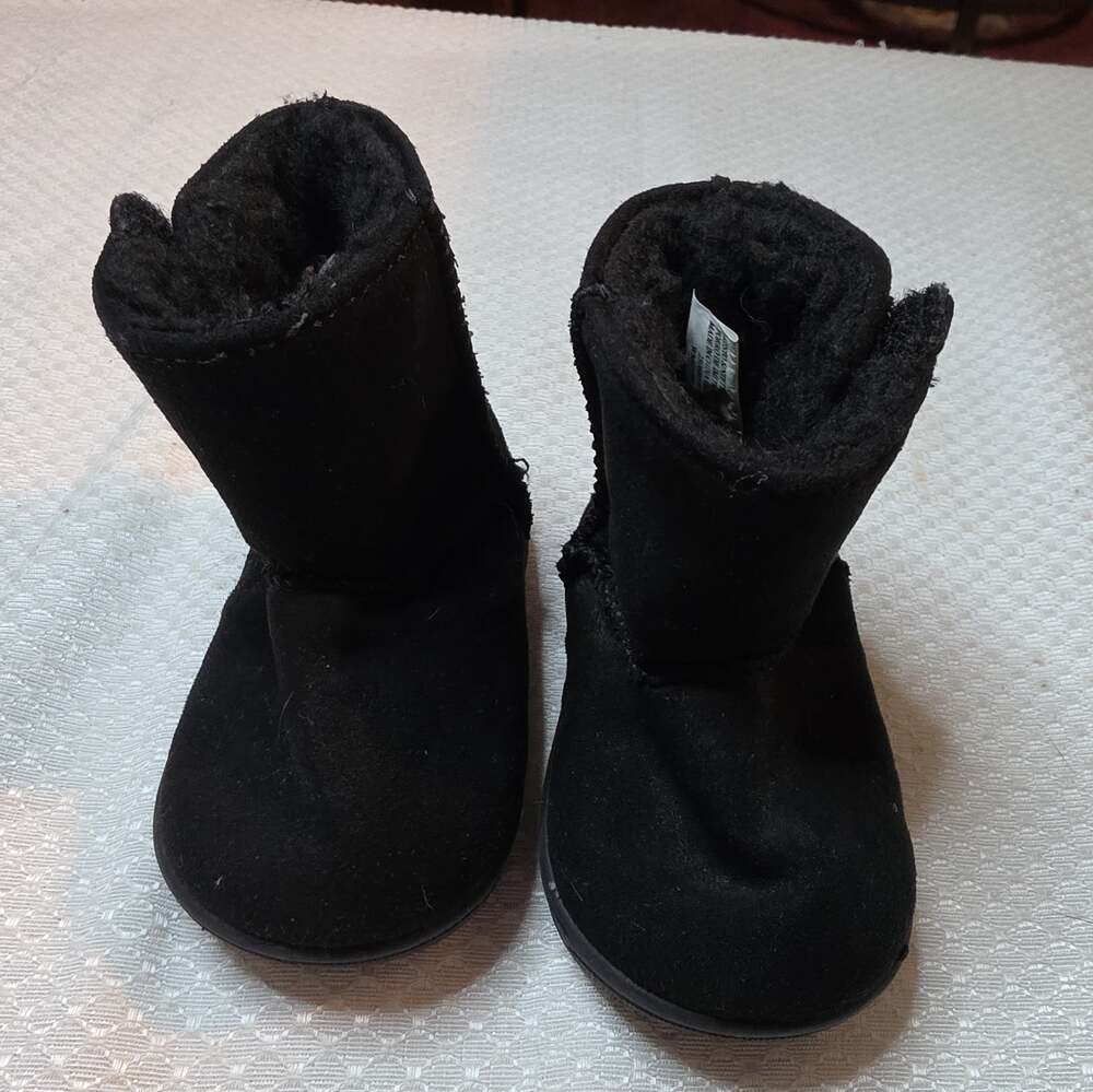 Wonder Nation Infant Girls sz 2 Slip On Boots Suede Faux Fur Lining Black
